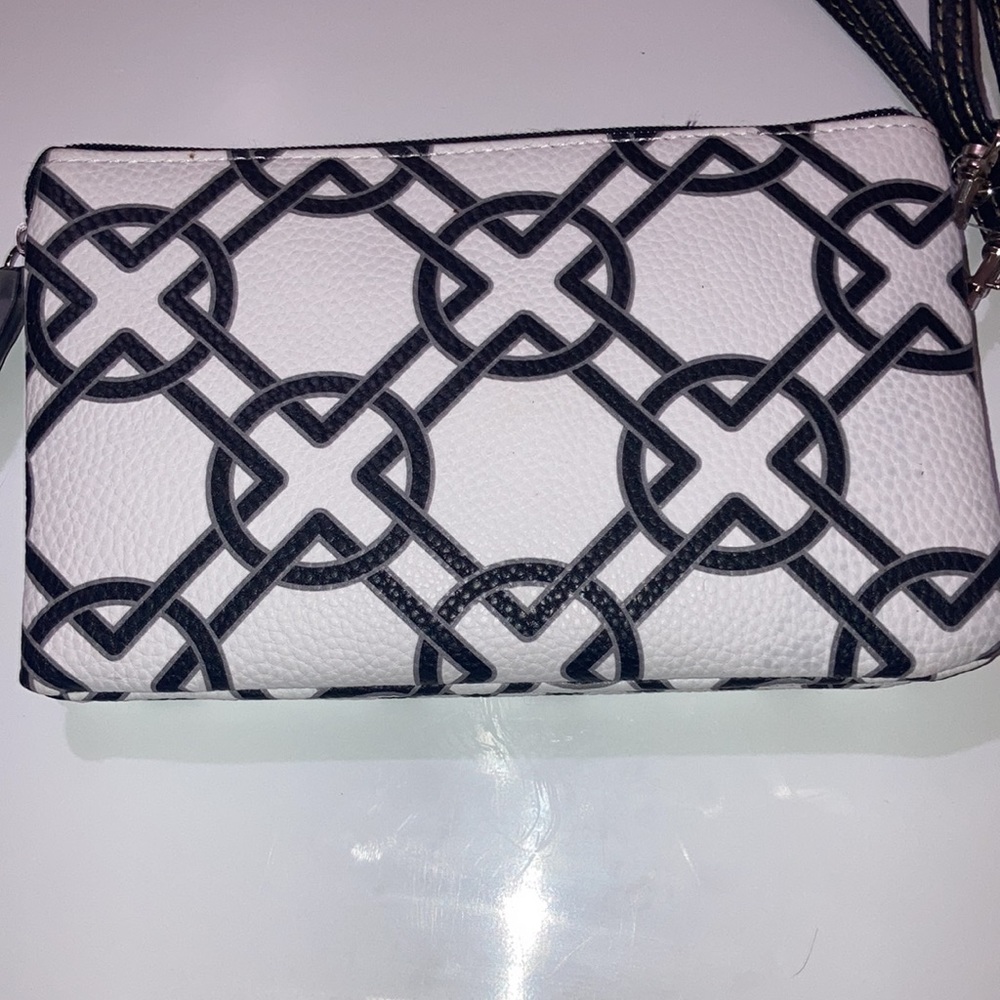 Stone & Co. Crossbody Purse - Picture 6 of 13